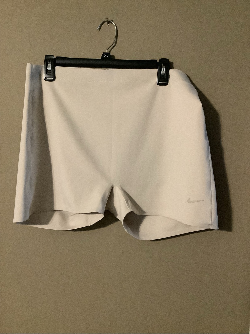 Nike Women’s White Athletic Shorts with Subtle Swoosh